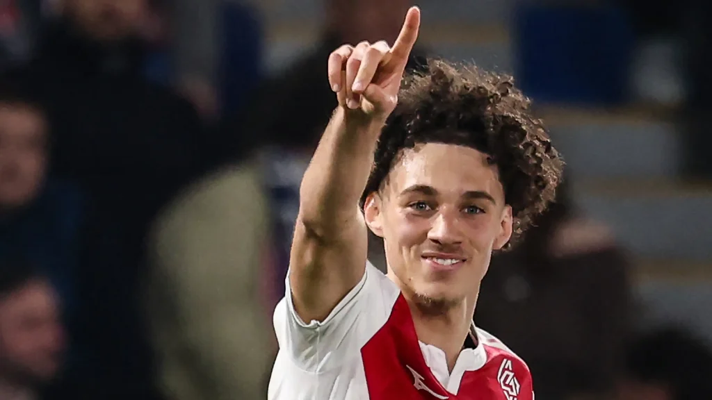 psg targets Maghnes Akliouche
